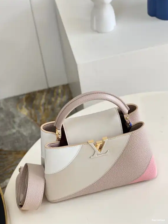 Fake Louis Bags CAPUCINES VUITTON BB LOUIS 0519